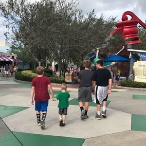 Meet your Posher, Hayley